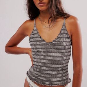 Free People Pucker Up Seamless Cami L/XL